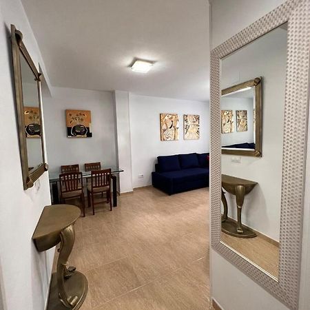 Torremolinos Centro - Beautiful , Newly Renovated 2 Bedroom Apartment Bagian luar foto