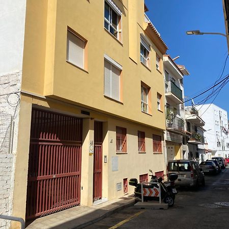 Torremolinos Centro - Beautiful , Newly Renovated 2 Bedroom Apartment Bagian luar foto