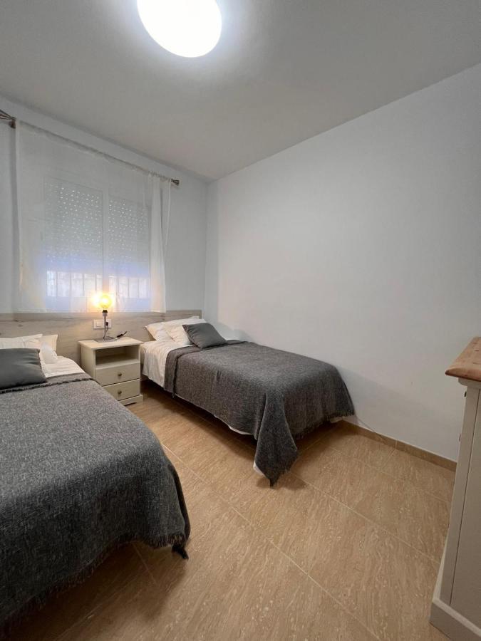 Torremolinos Centro - Beautiful , Newly Renovated 2 Bedroom Apartment Bagian luar foto