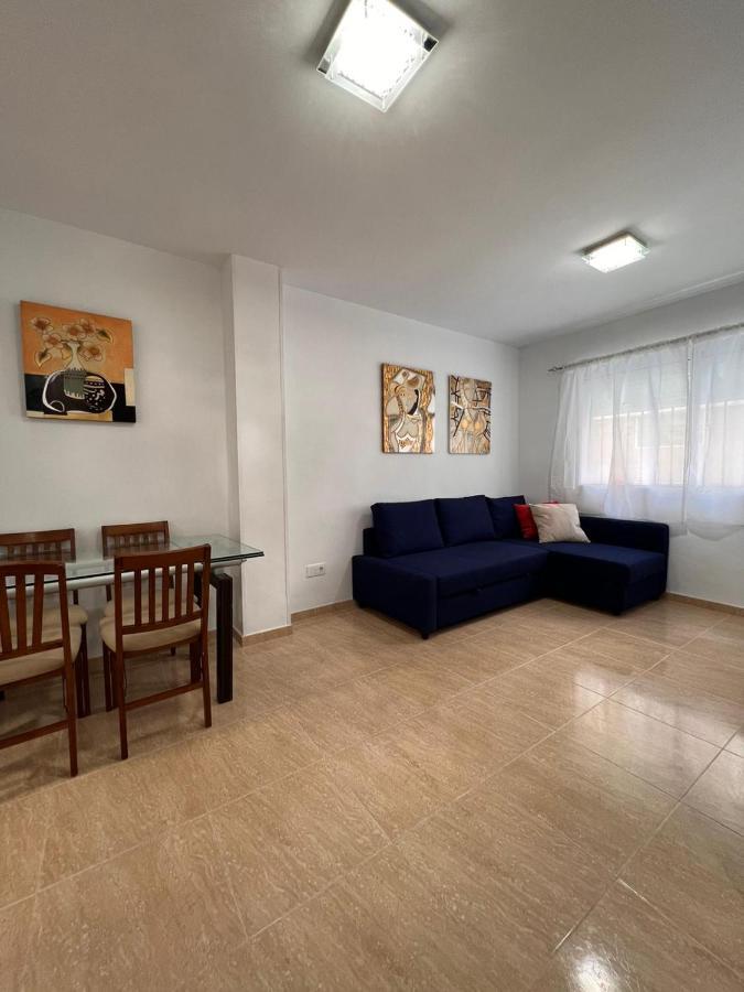 Torremolinos Centro - Beautiful , Newly Renovated 2 Bedroom Apartment Bagian luar foto